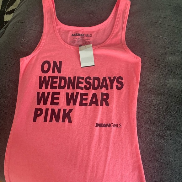Mean Girls Tops - ON WEDNESDAYS WE WEAR PINK (MEAN GIRLS) SIZE LG NWT